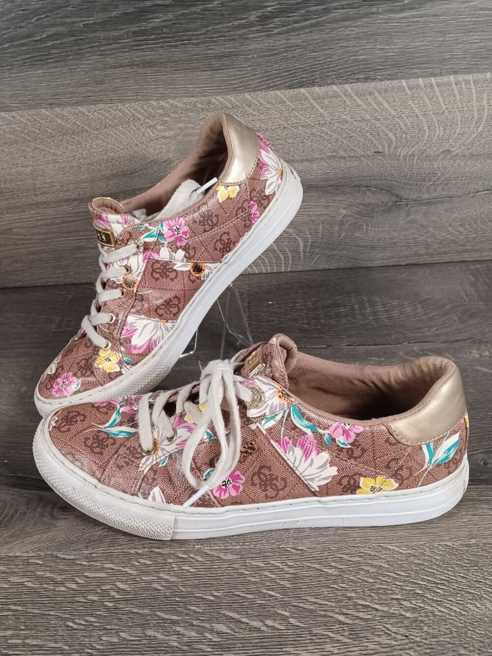 Guess Loven Women's Size 9.5 M Casual Lace-up Logo Brown Pink Floral Sneakers